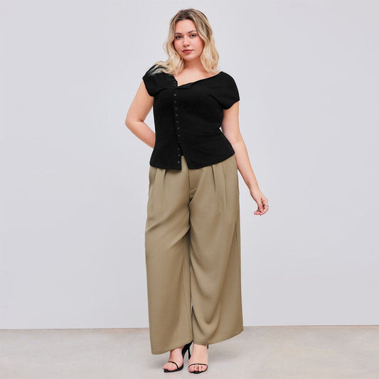 Amoria Slim Fit Diagonal Collar Buttoned Shoulder Tee